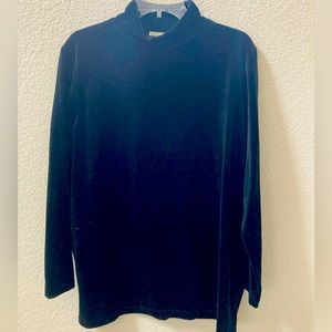 Black Velvet! Crossroads Woman mock neck tunic. Size 1X gorgeous